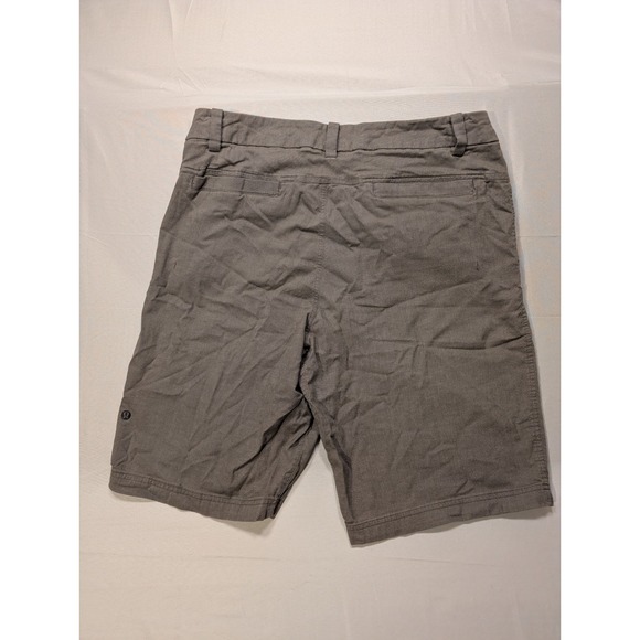 Lululemon The Works Shorts Mens 34 Grey Chino Style Performance Casual 9Summer - Picture 5 of 9